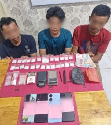 Satresnarkoba Polres Siak Ungkap 132,2 Gram Sabu di Kandis, Tiga Pelaku Dibekuk