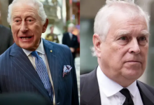 Raja Charles dan Pangeran Andrew/ AFP