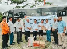 PTPN IV Regional III Salurkan Bantuan 1,5 Ton Sembako untuk Korban Banjir Siak