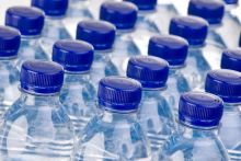 Air kemasan. Sumber: kompas.com