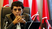 Anggota Komisi V DPR Fraksi PDIP Adian Napitupulu. Sumber: tribunnews.com
