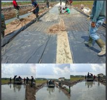Di Bawah Terik Mentari, Prajurit dan Warga Satukan Langkah Wujudkan Jalan Impian Lewat TMMD Kodim 0322/Siak