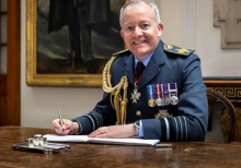 Kepala militer Inggris yang baru, Sir Richard Knighton/ net