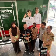 Gubri Wahid Luncurkan Mobil Topling