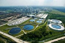 Kawasan pabrik PT Riau Andalan Pulp and Paper (RAPP) di Pangkalan Kerinci, Riau.