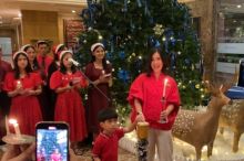 Aryaduta Pekanbaru Awali Festive Season 2025 dengan Tree Lighting Ceremony