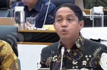 Menhut Raja Juli Disemprot DPR saat Rapat: kalau Nggak Mampu Selesaikan, Mundur Saja. (screenshot/YouTube/TVParlemen)