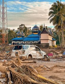 Galodo yang melanda daerah Agam, Sumatera Barat (Foto: Avrt)