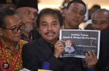 Roy Suryo Menjelaskan Kepada Wartawan bahwa usai lakukan gelar perkara khusus, mereka makin yakin bahwa ijazah Jokowi 99,9 persen palsu tak berubah. (Screenshot)