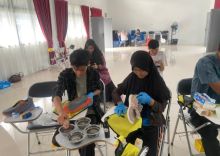 PHR Dorong Kemandirian Ekonomi Kelompok Disabilitas Lewat Pelatihan Laundry Sepatu