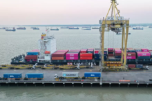 Ekspor yang Kuat Meningkatkan Surplus Perdagangan Indonesia Menjadi 38,5 Miliar Dolar AS