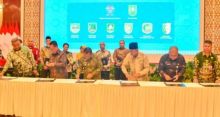 Bagus Santoso Tandatangani Komitmen Manajemen Talenta Bersama Kepala Daerah se-Provinsi Riau dan Kepri