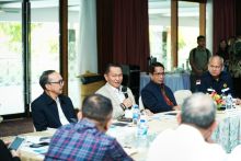 Ketua Komisi XII DPR RI, Bambang Patijaya bersama sejumlah anggota melakukan Kunjungan Kerja Spesifik Komisi XII DPR RI di Wilayah Kerja (WK) Rokan, Riau, Jumat (23/1/2026).